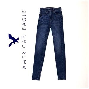 AE American Eagle Outfitters Super Hi-Rise Jegging Jeans 000